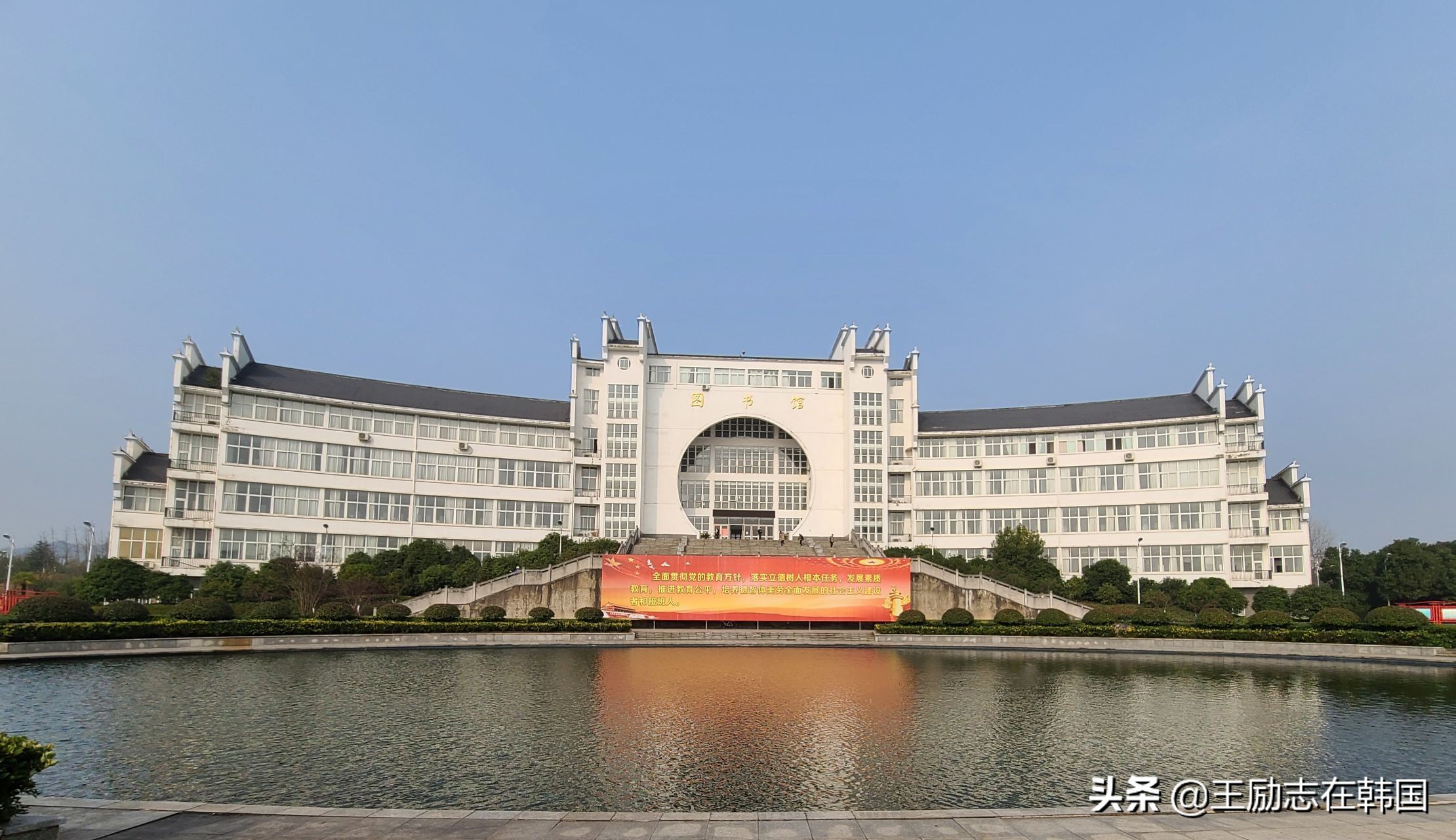 2022年高考刚过分数线也可以上公办二本大学，不容错过